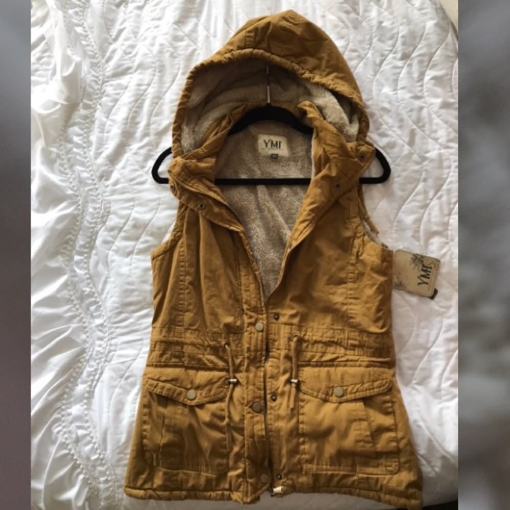 Hoodie Vest NWT